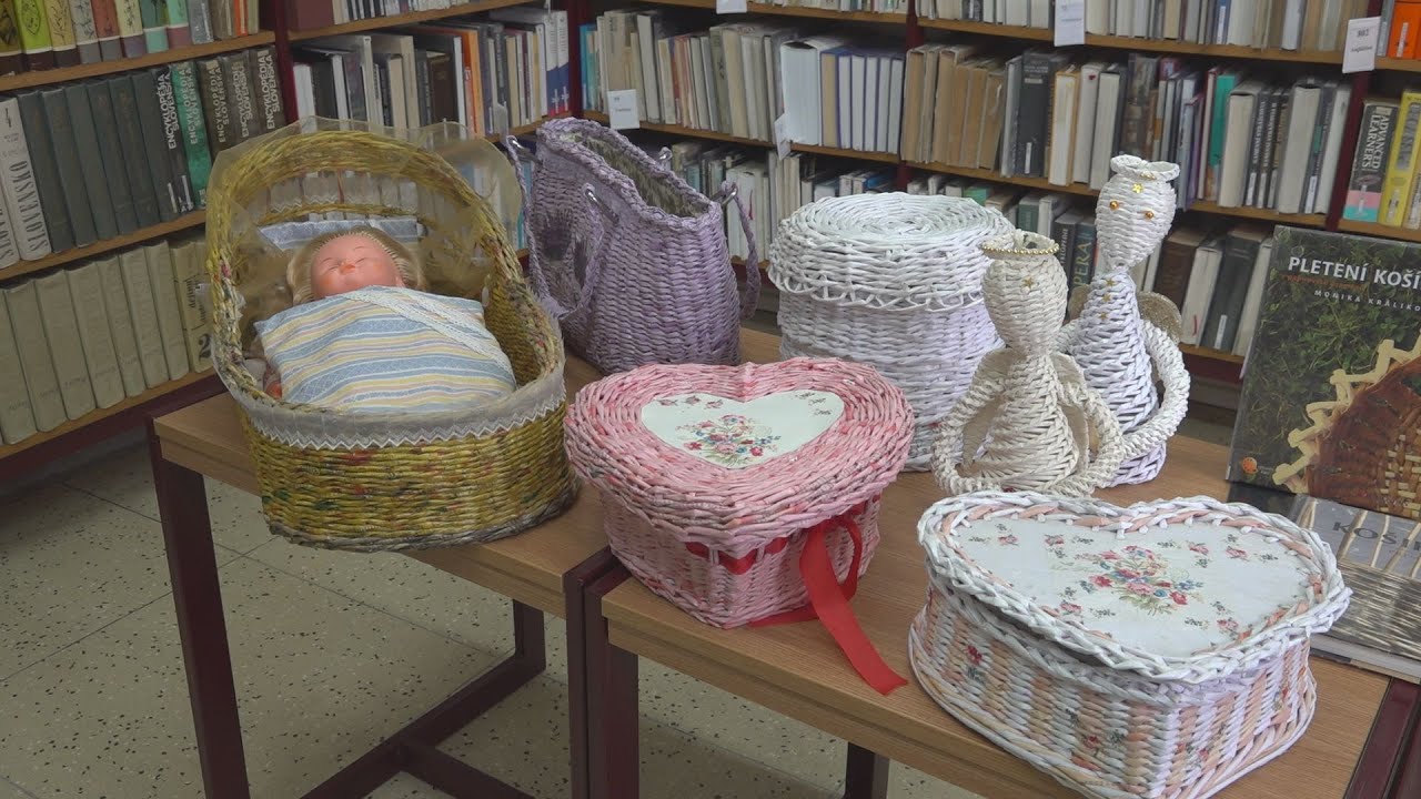 Krásu pletenia z papiera ste mohli vidieť v Záhorskej knižnici